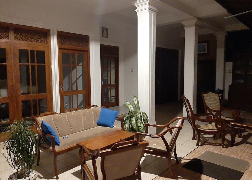 Galle District Hikkaduwa Interior Entrance