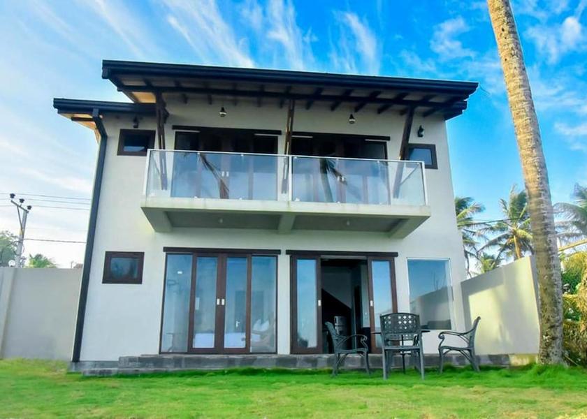 Galle District Ahangama Facade