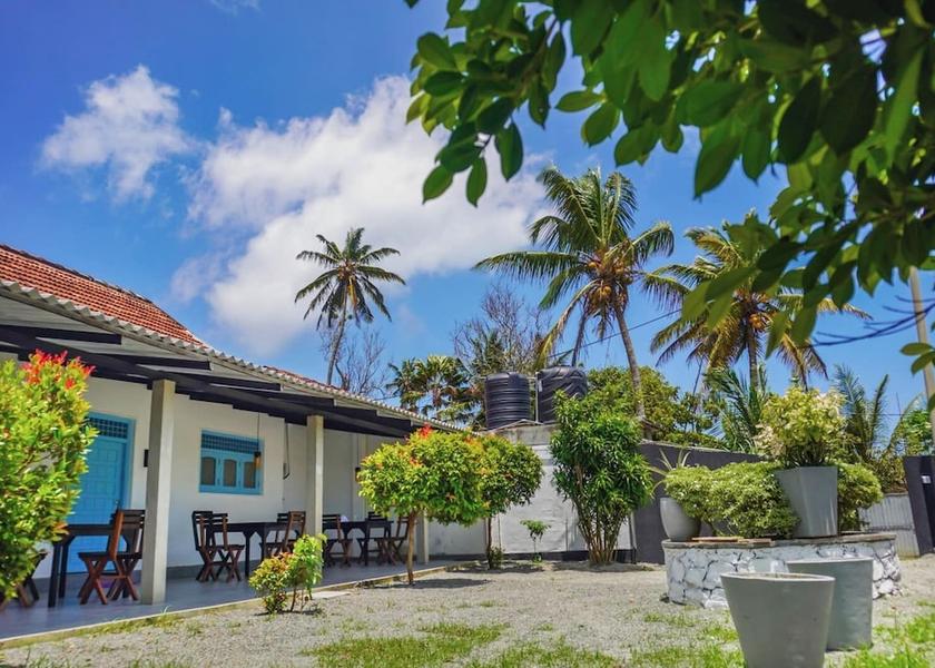 Matara District Dickwella Exterior Detail