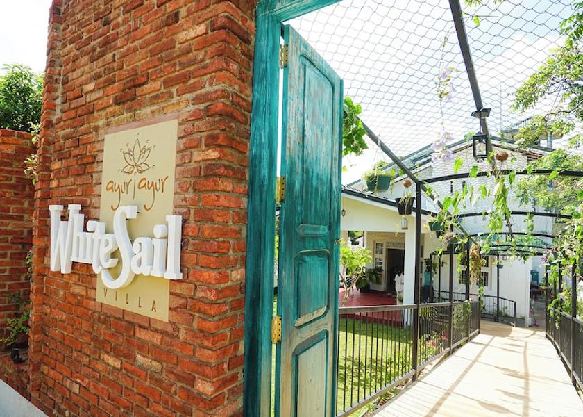 Gampaha District Negombo Facade