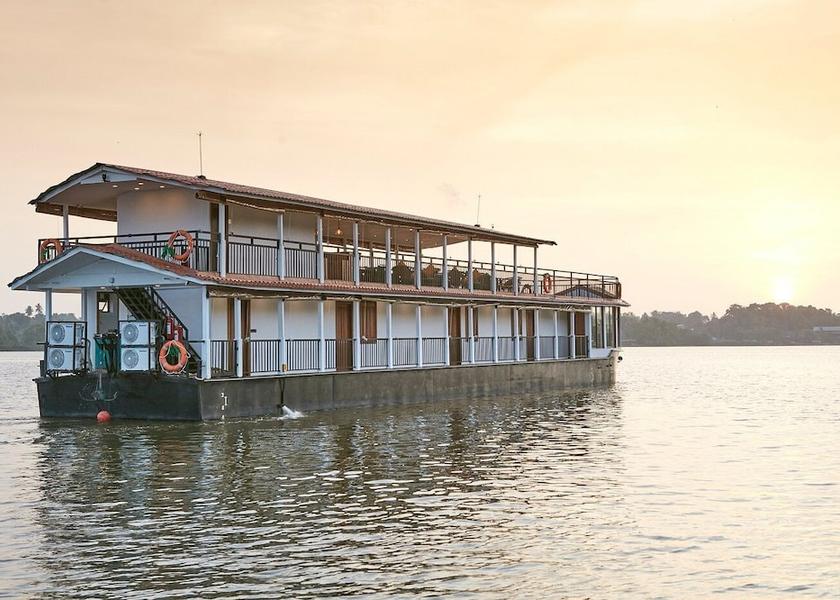 Colombo District Piliyandala Lake View