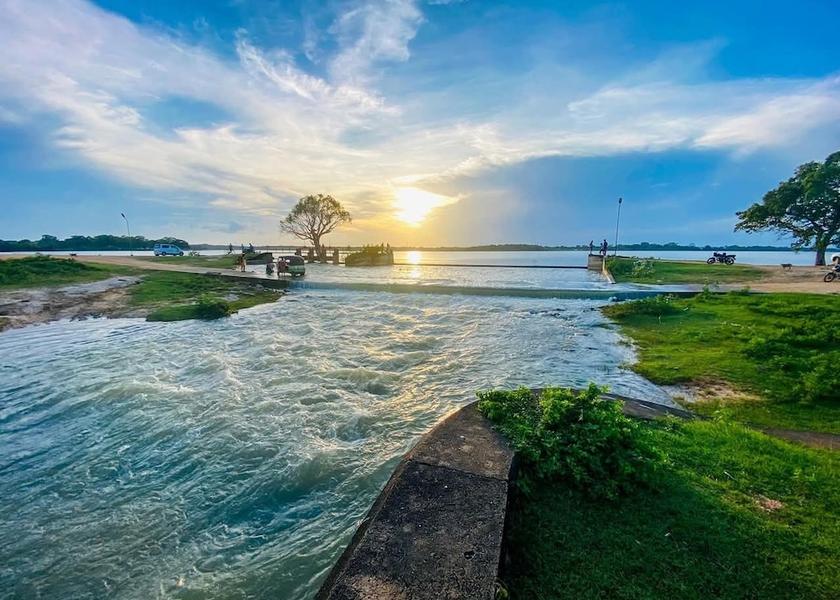 Hambantota District Tissamaharama Exterior Detail