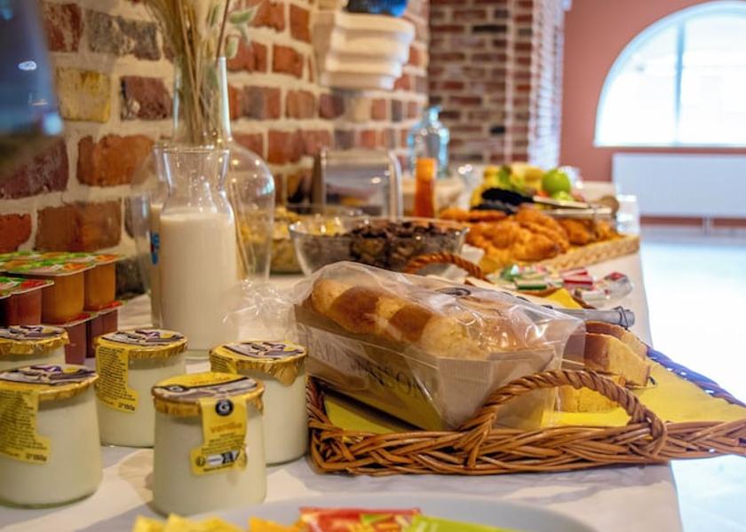 Hauts-de-France Albert Breakfast buffet