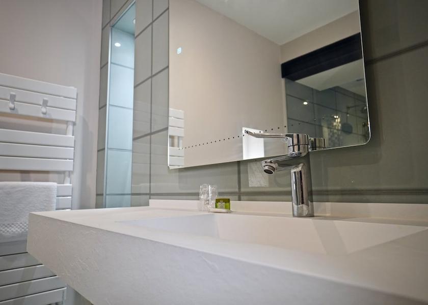Nouvelle-Aquitaine Marmande Bathroom