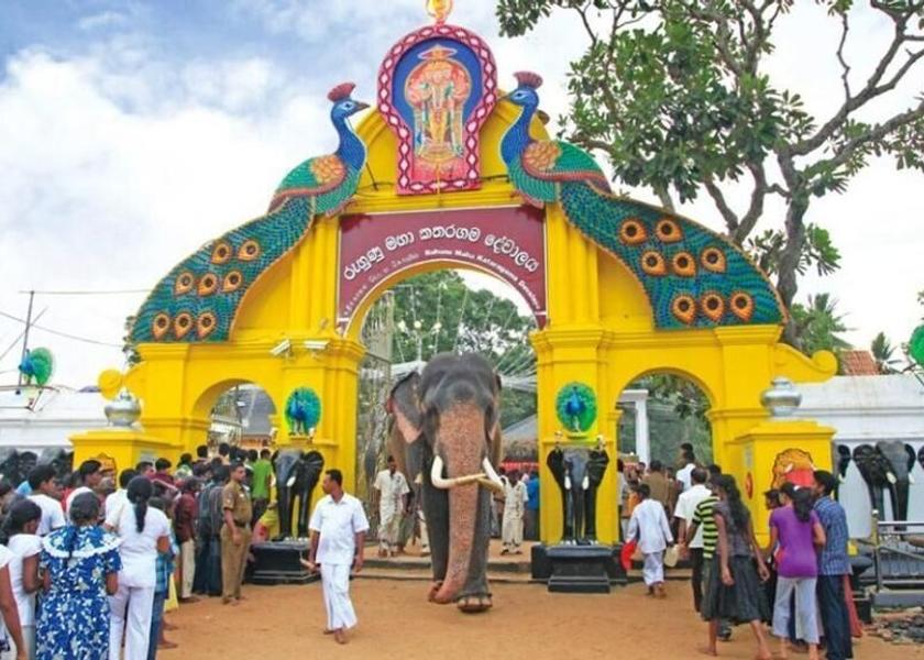 Hambantota District Tissamaharama Exterior Detail