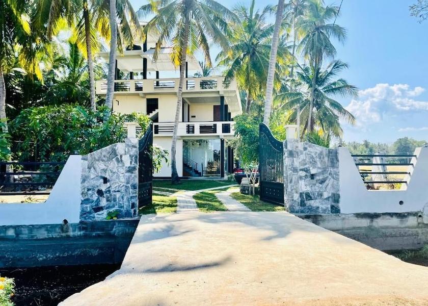 Hambantota District Tissamaharama Facade