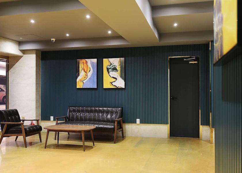 Gyeonggi Pyeongtaek Lobby sitting area