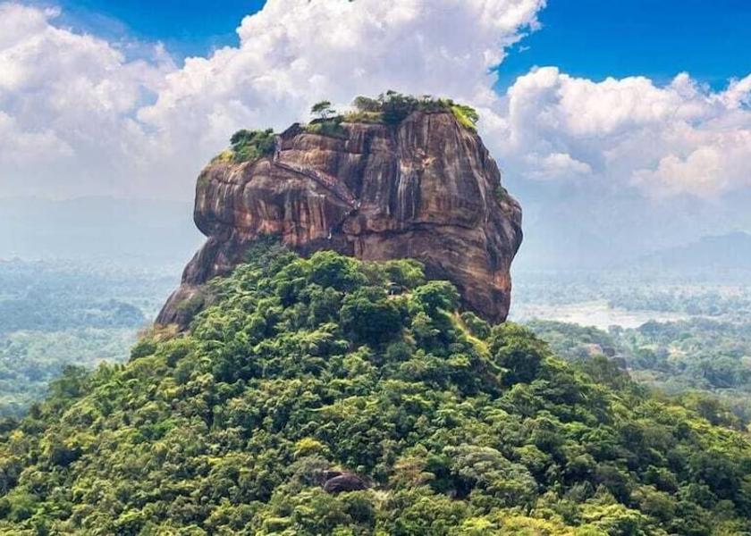 Central Province Dambulla Outdoor rock climbing