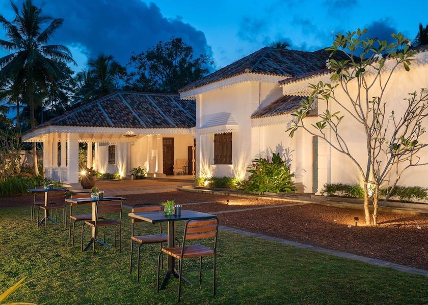 Galle District Induruwa Facade