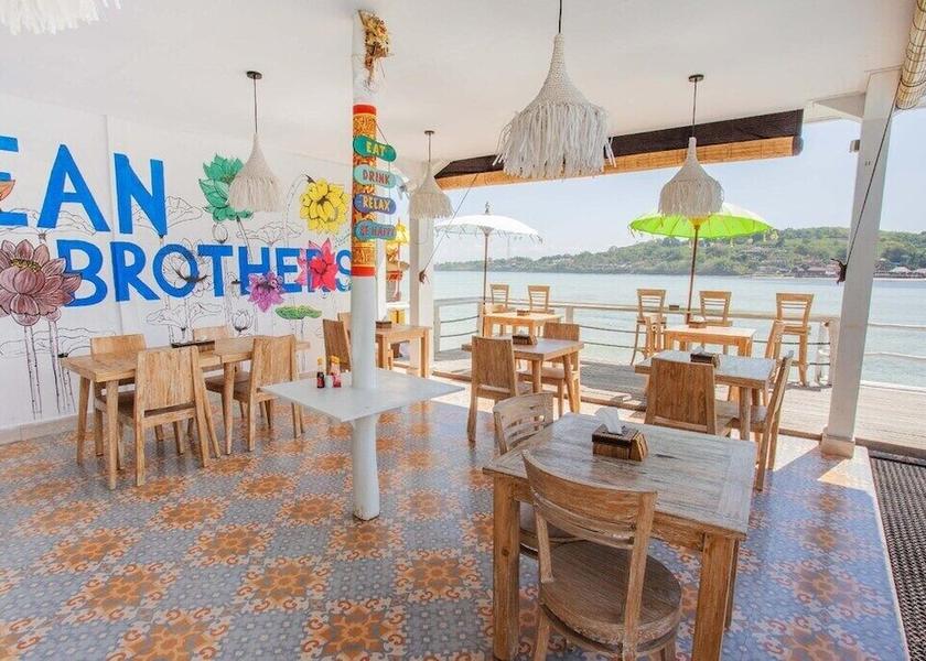 Bali Ceningan Island Dining