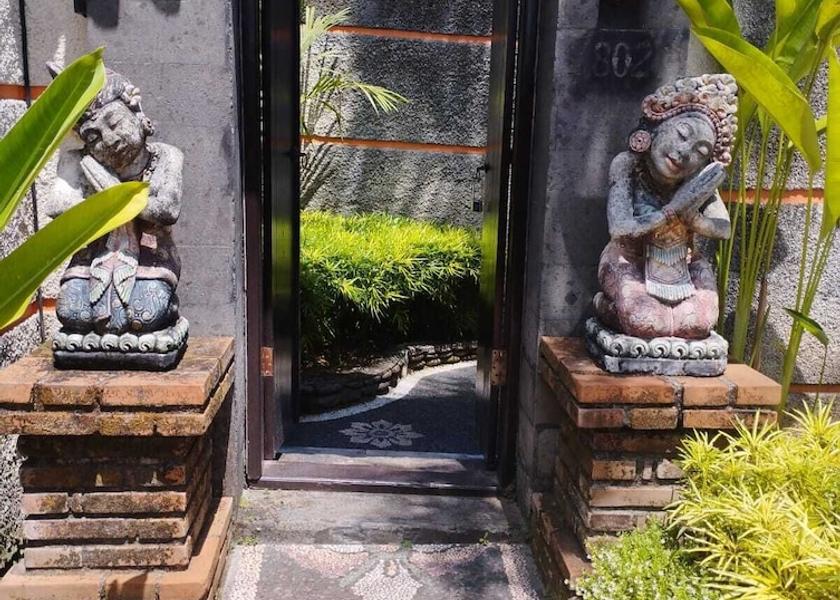 Bali Sukawati Facade