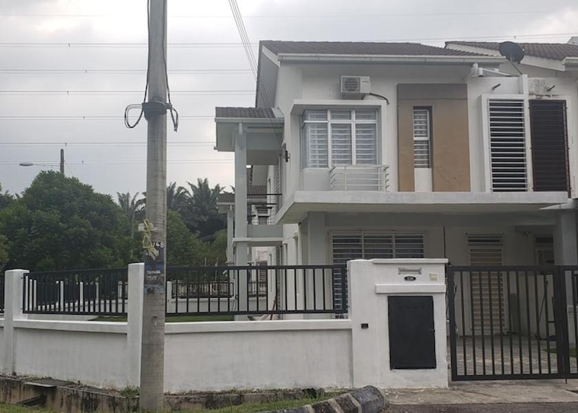 Selangor semenyih Facade