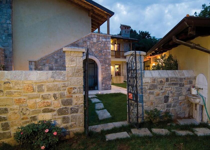 Friuli Venezia Giulia Savogna d'Isonzo Property entrance