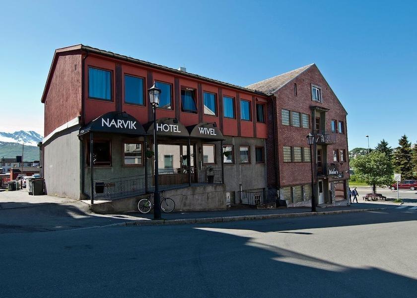 Nordland Narvik Front of property