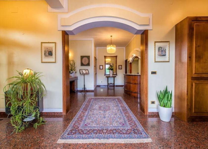 Emilia-Romagna Castelfranco Emilia Interior Entrance