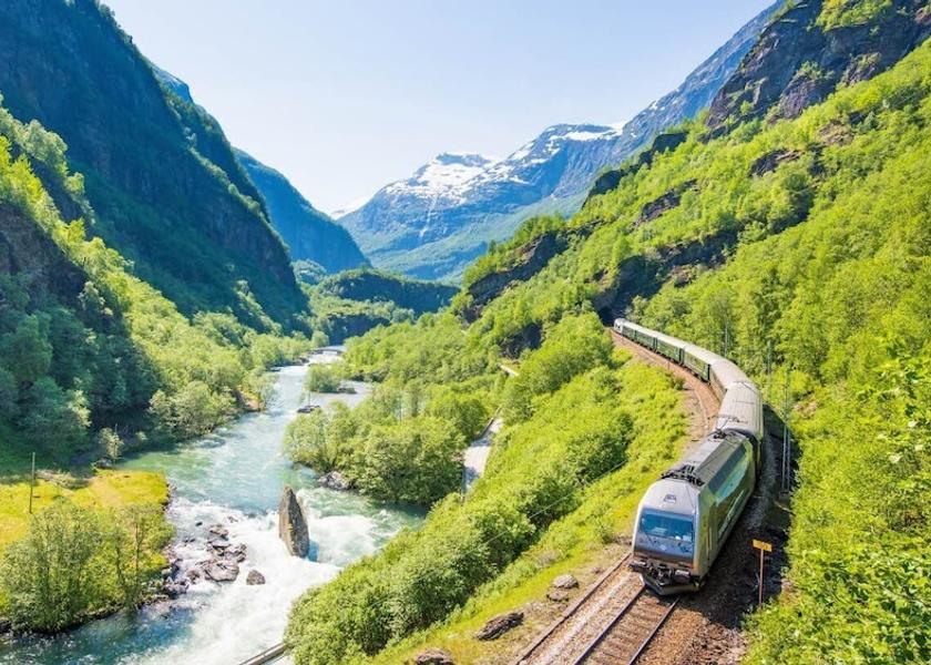 Hordaland (county) Voss Train Station Shuttle