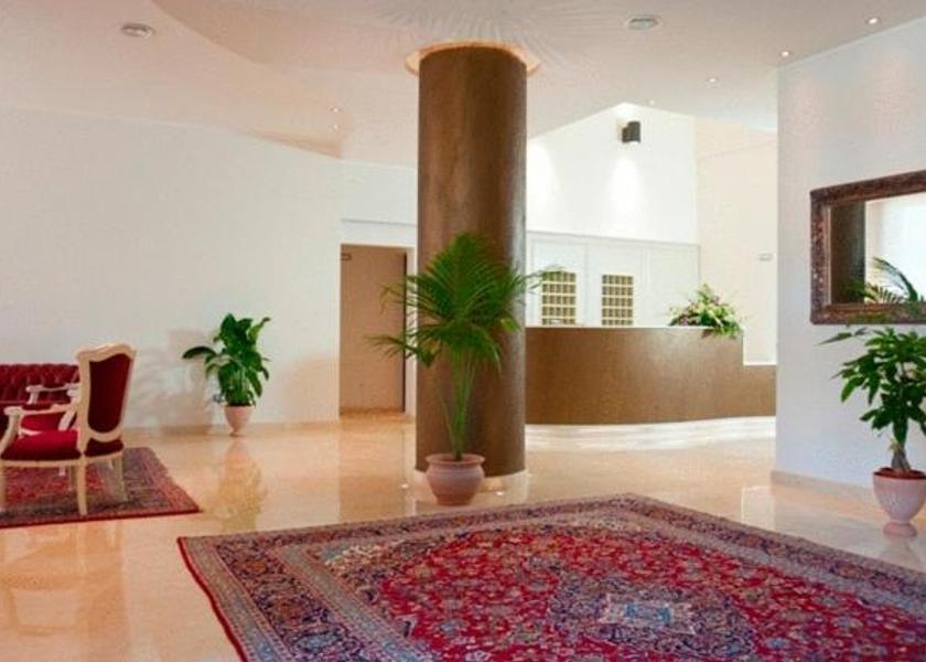 Lazio Anguillara Sabazia lobby