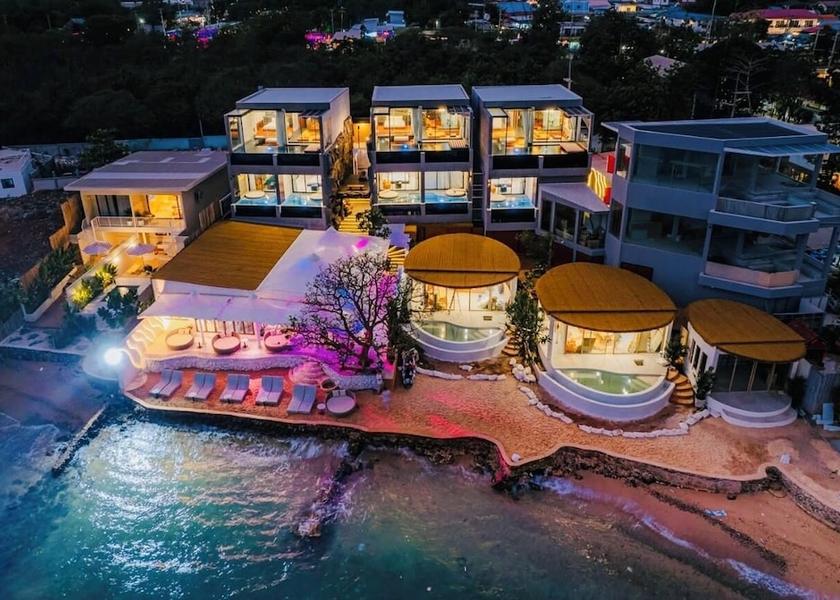 Chonburi Koh Lan Facade