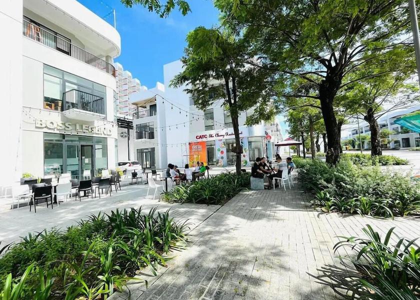 Khanh Hoa Province Cam Ranh Exterior Detail
