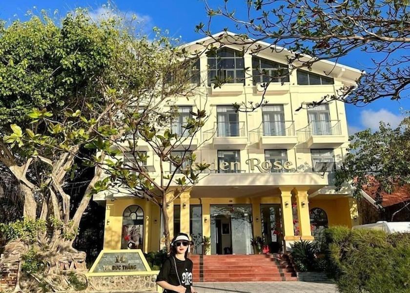 Ho Chi Minh Municipality Con Son Building design