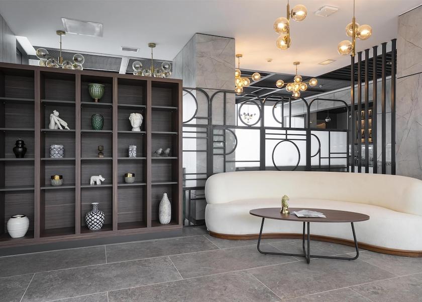 Trabzon Arsin Lobby sitting area