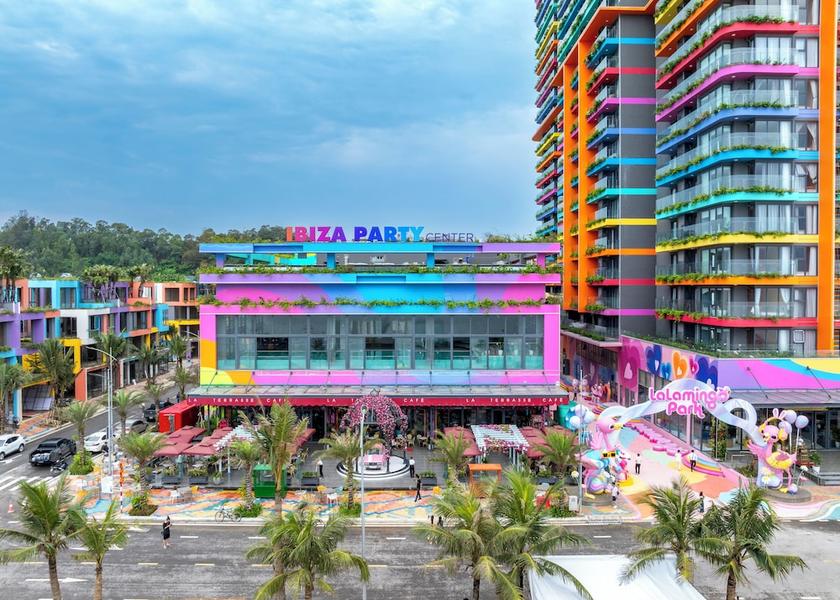 Thanh Hoa Hoang Hoa Exterior Detail