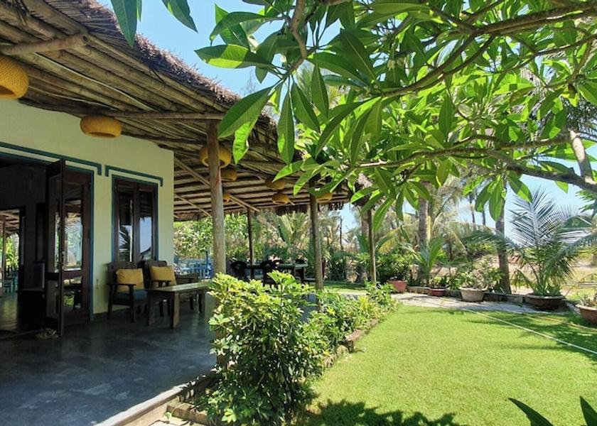 Thua Thien-Hue Da Nang Courtyard