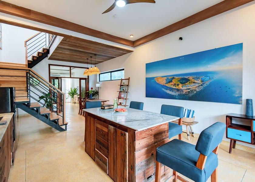 Thua Thien-Hue Da Nang Interior Entrance