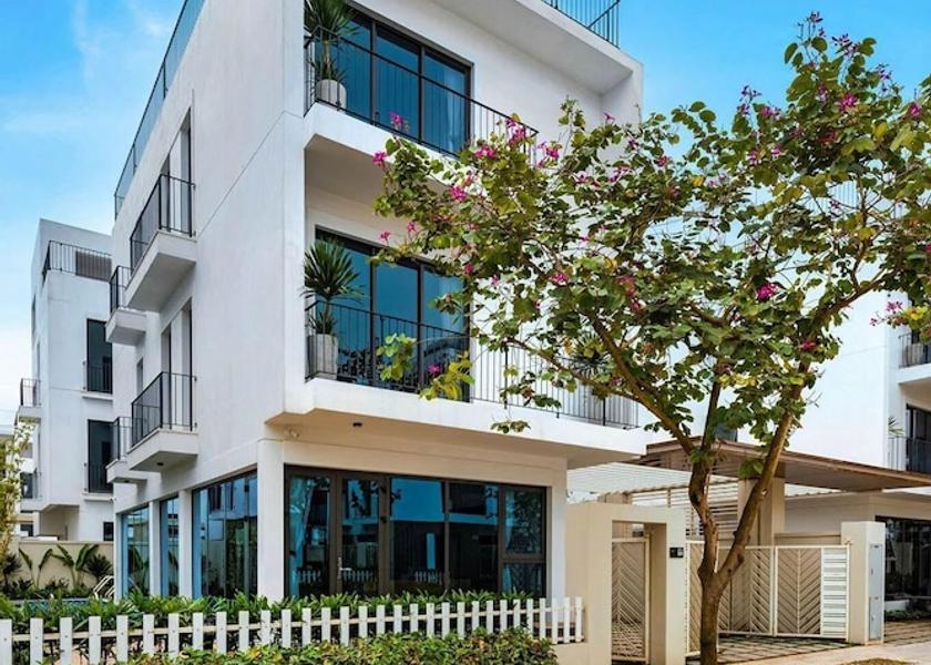 Thanh Hoa Sam Son Exterior Detail