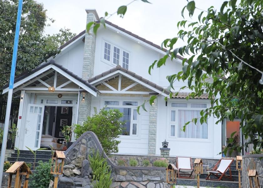 Lam Dong Da Lat Courtyard