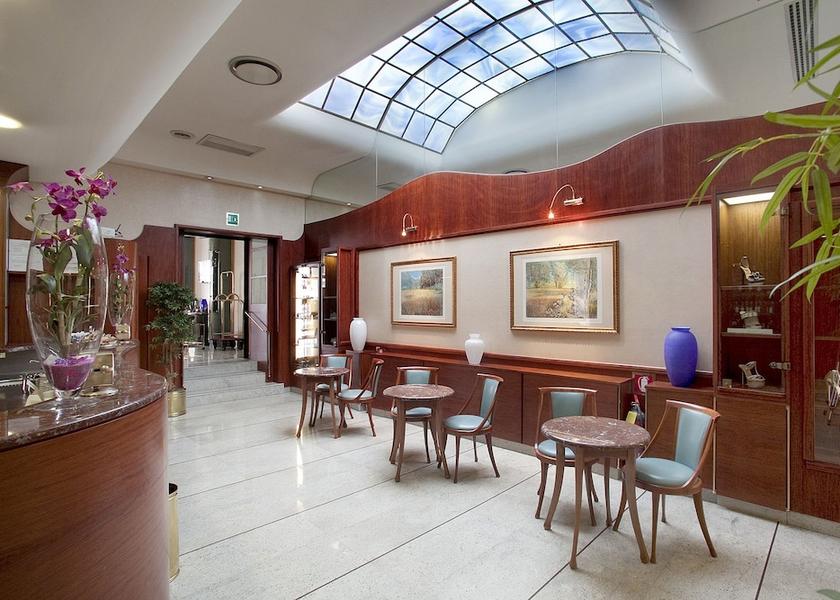Marche Civitanova Marche Lounge