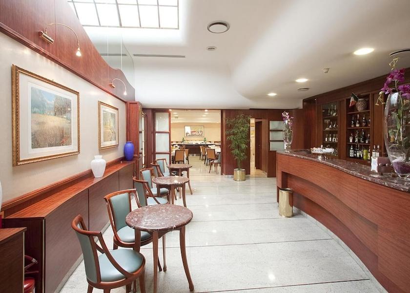 Marche Civitanova Marche Bar (on property)