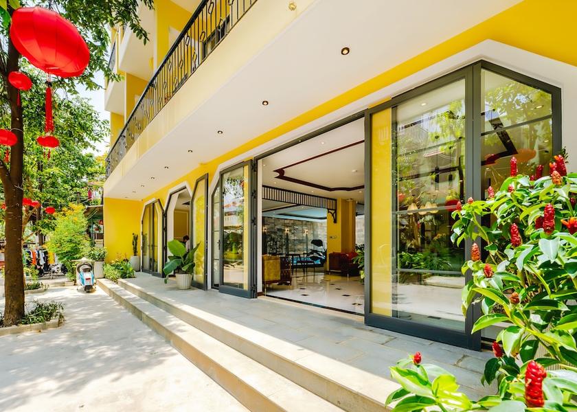 Thua Thien-Hue Da Nang Facade