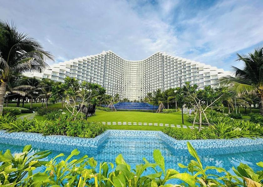 Khanh Hoa Province Cam Ranh Facade