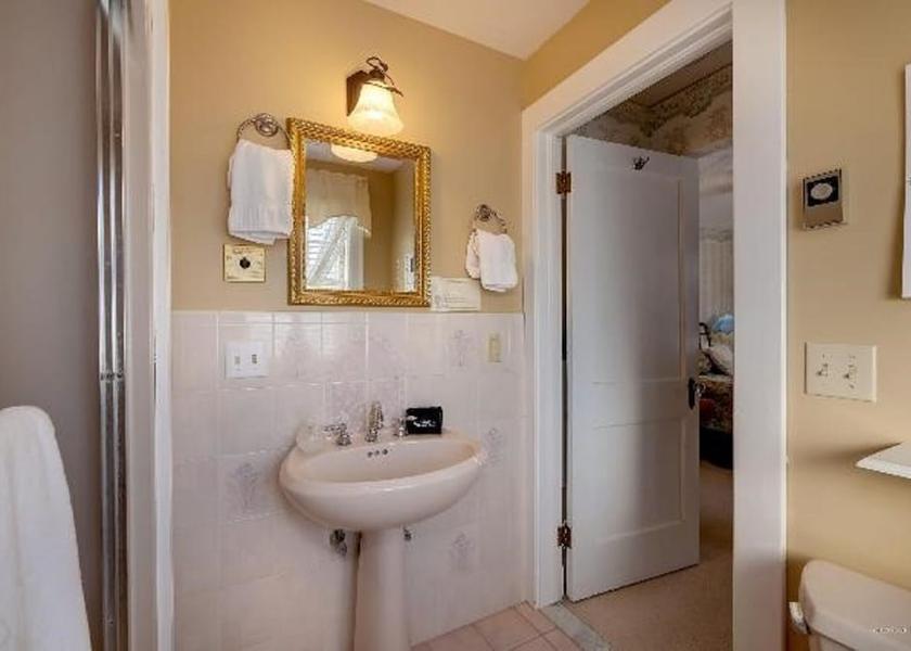 Maine Bar Harbor Bathroom
