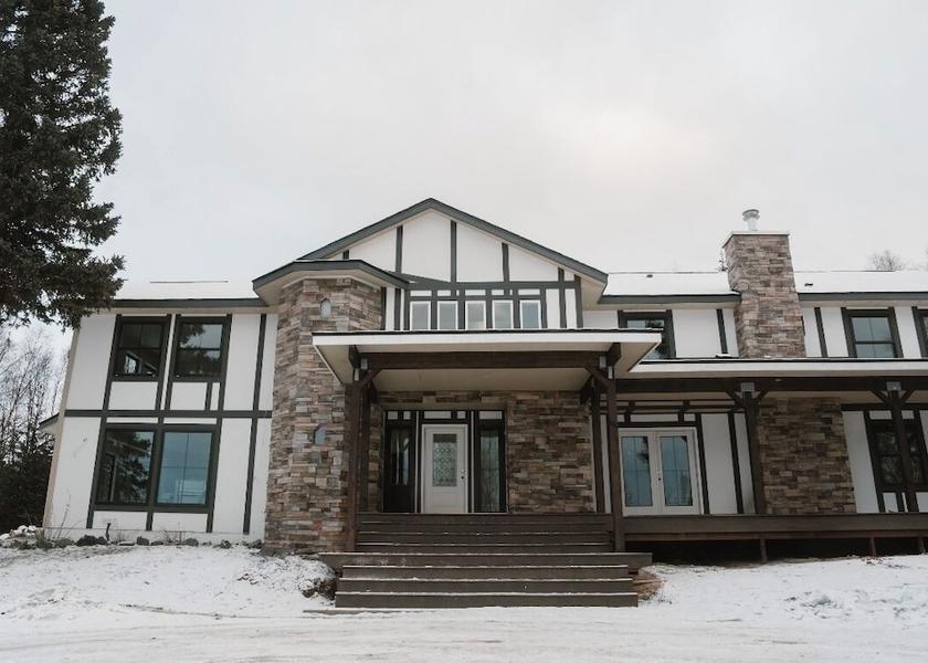 Alaska Anchorage Exterior Detail