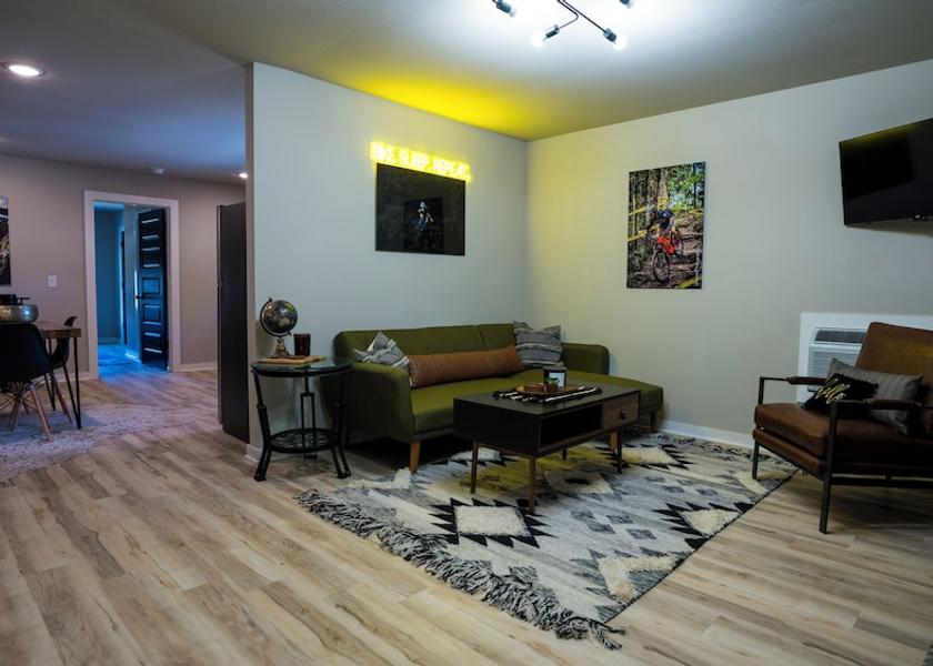 Arkansas Bentonville Room