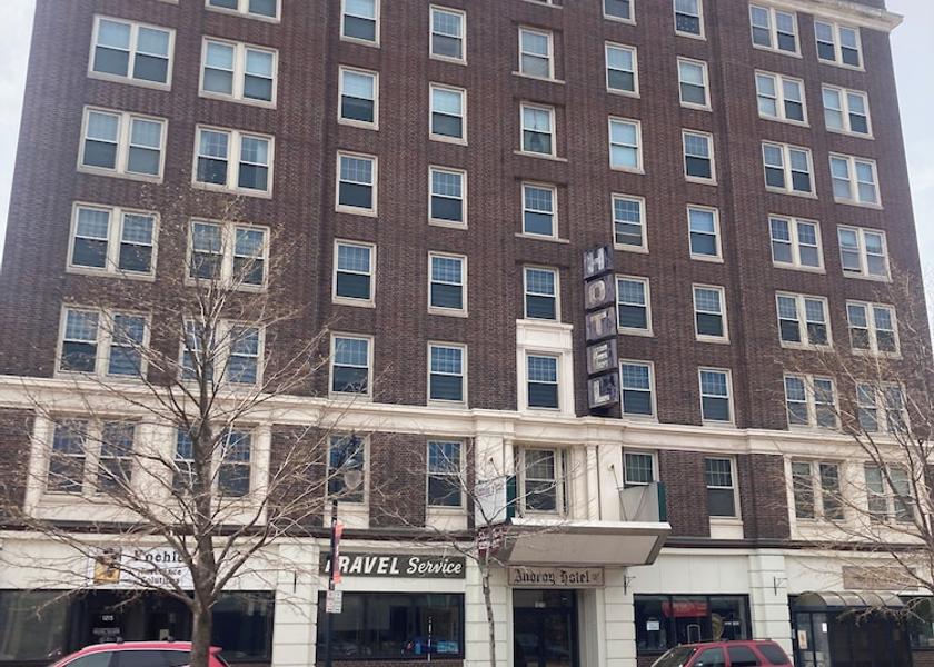 Minnesota Superior Exterior Detail