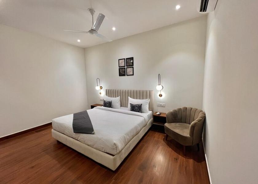 Uttarakhand Bhimtal Bliss Lake view Room with Balcony
