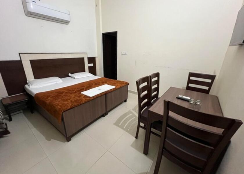 Punjab Jalandhar Standard Room