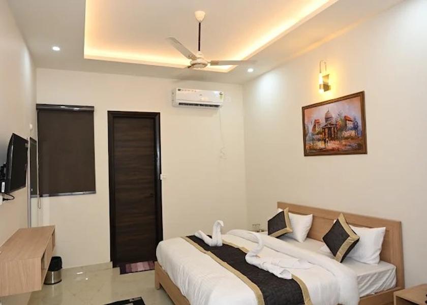 Uttarakhand Haldwani Deluxe Room