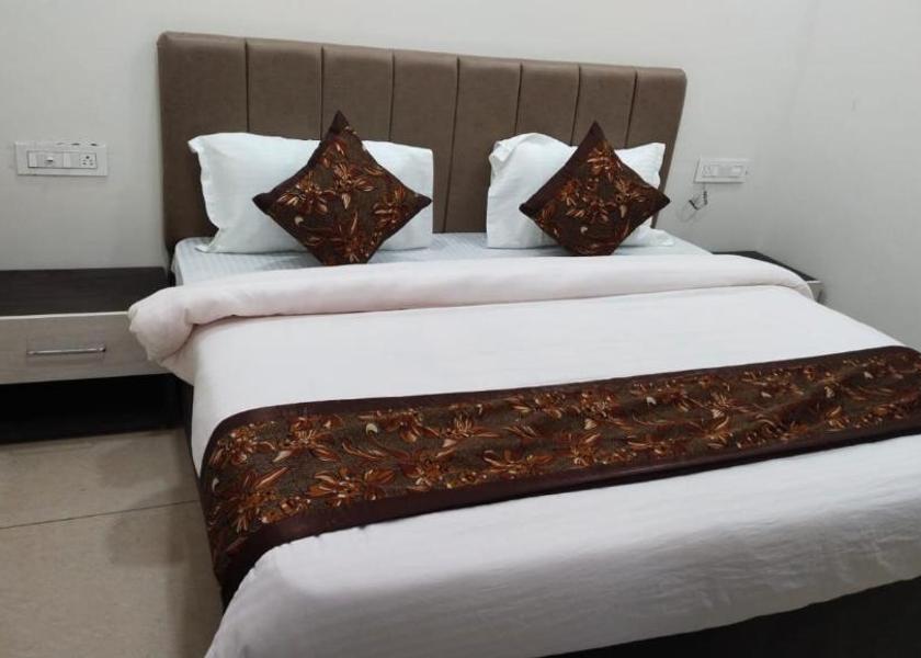 Punjab Jalandhar Deluxe Room