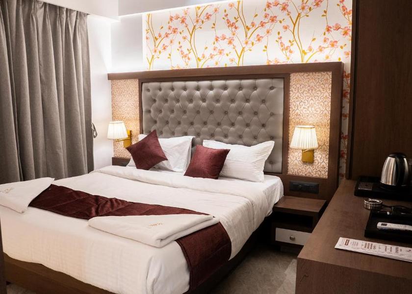 Maharashtra Navi Mumbai Deluxe Suite
