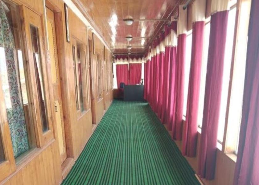 Jammu and Kashmir Gulmarg Public Areas