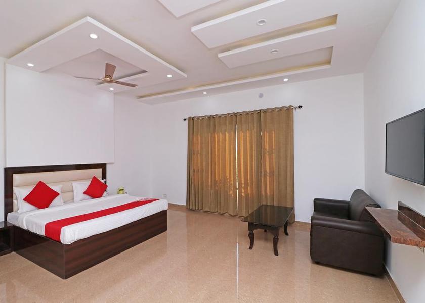 Jammu and Kashmir Jammu Deluxe Room(Opposite to Jammu Airport)