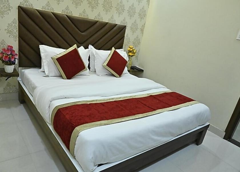 Punjab Amritsar KING ROOM With Window