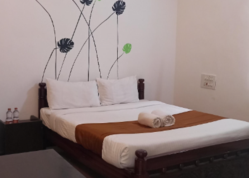 Karnataka Baichanalli AC Cottage