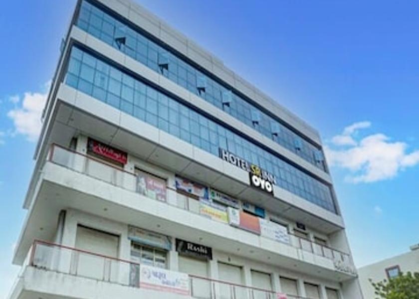 Gujarat Anand Hotel Exterior