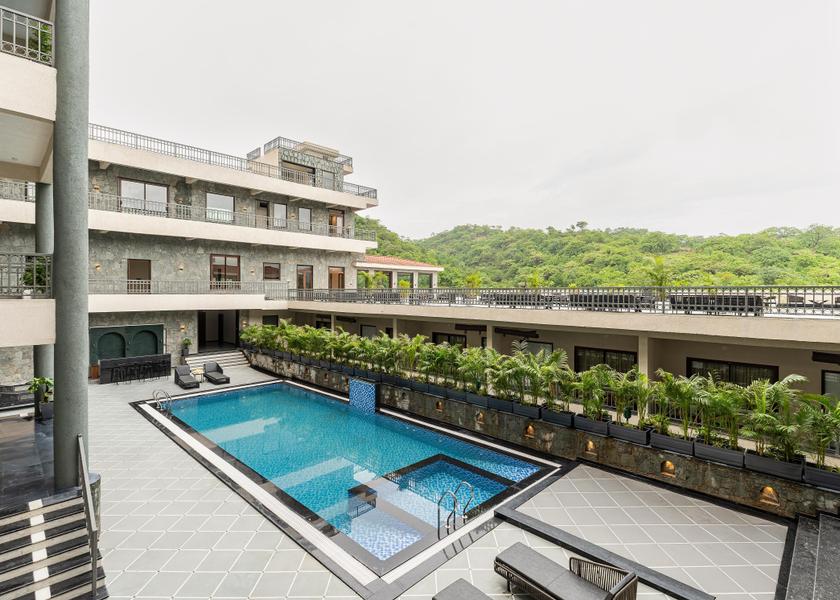 Rajasthan Kumbhalgarh Pool