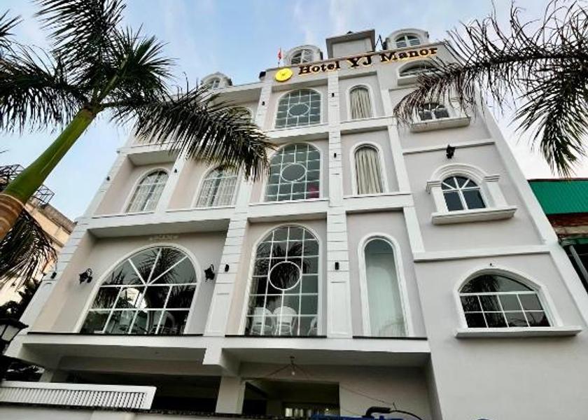 Uttarakhand Dehradun Hotel Exterior